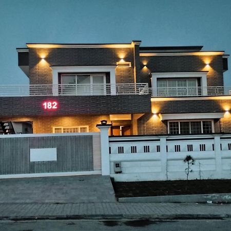 Islamabad Travelodge Guest House Dış mekan fotoğraf